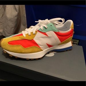 Brand New WMNS NEW balance